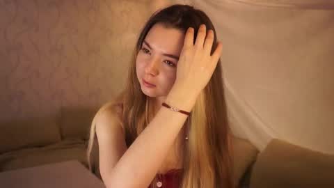 Elizabeth online show from October 2025 04:47:01 PM