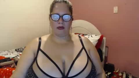 Snapshot of elizabethtaylor1 chatting on January 2025 03:13:02 PM Elizabeth online show from January 2025 03:13:02 PM
