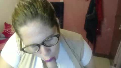 Snapshot of elizabethtaylor1 chatting on January 2025 10:19:01 AM Elizabeth online show from January 2025 10:19:01 AM