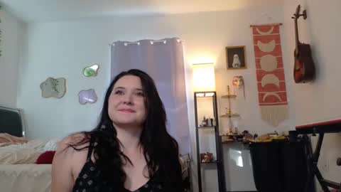 Eliza online show from September 2025 12:41:01 PM