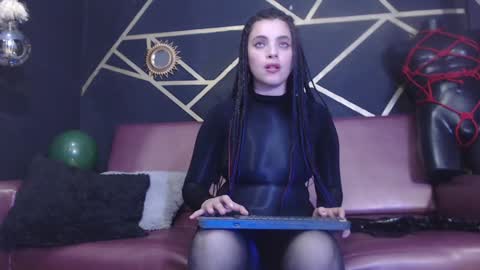 Snapshot of elizatex chatting on December 2024 10:27:02 PM online show from December 2024 10:27:02 PM