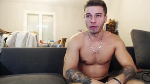 elkafit28 online show from February 2026 08:20:01 PM