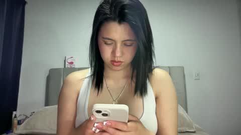 Ella  online show from January 2025 05:00:01 AM