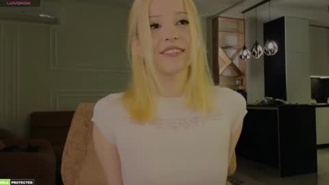 Ella NEXT STREAM 1TH DECEMBER 1200 - 0800 AM AT MOSCOW TIME online show from April 2026 11:39:02 PM