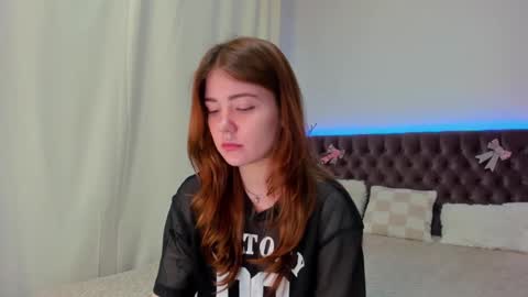 Ella Mayers online show from March 2025 09:48:02 PM