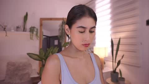 ELLA OWEN online show from April 2026 03:57:01 PM