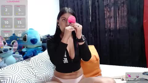 ella rouse online show from November 2025 01:43:01 PM