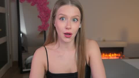 Ella online show from March 2026 07:31:02 PM