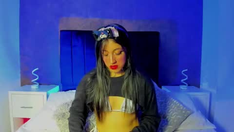 Snapshot of ellaamuller chatting on December 2024 05:53:01 AM Ellaa Muller online show from December 2024 05:53:01 AM