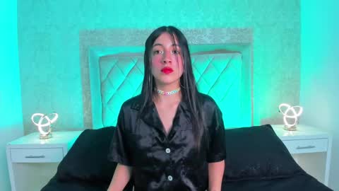 Snapshot of ellaamuller chatting on January 2025 01:48:01 AM Ellaa Muller online show from January 2025 01:48:01 AM
