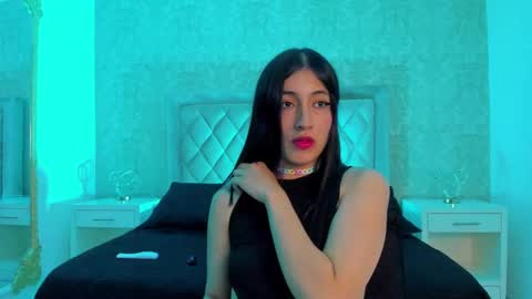 Snapshot of ellaamuller chatting on February 2025 05:21:02 AM Ellaa Muller online show from February 2025 05:21:02 AM