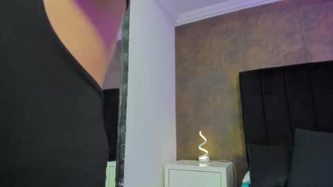Snapshot of ellaamuller chatting on February 2025 09:03:02 PM Ellaa Muller online show from February 2025 09:03:02 PM