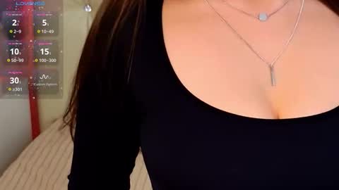 ellacanny online show from December 2025 06:08:02 AM