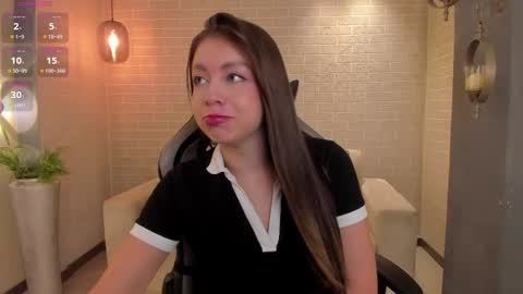 EllaClark online show from October 2025 04:51:02 PM