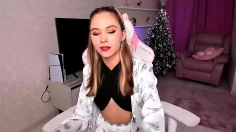 ellacurtis online show from December 2025 06:04:02 PM