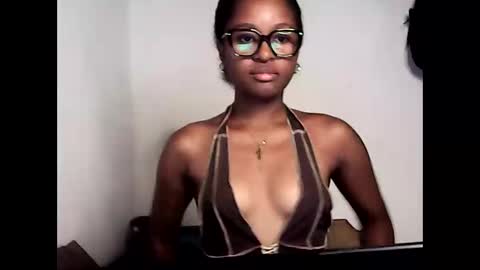 ellah245 online show from March 2026 08:42:01 PM