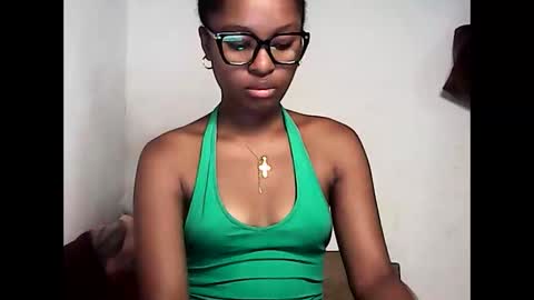 ellah245 online show from April 2026 10:14:02 AM