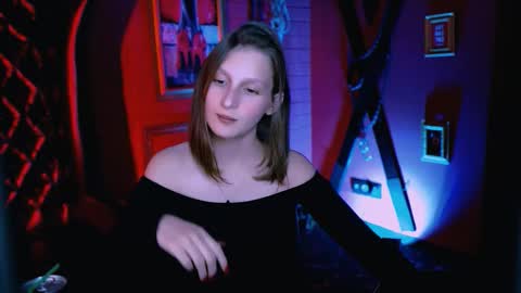 Ella online show from September 2025 05:07:02 PM