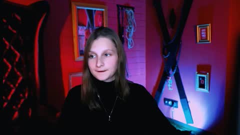 Ella online show from September 2025 04:45:02 PM