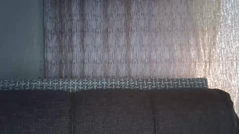 ellajohnsonx online show from September 2025 02:40:01 PM