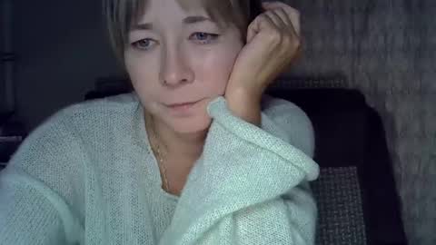 ellajohnsonx online show from September 2025 02:45:01 AM