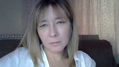 ellajohnsonx online show from October 2025 11:55:02 AM