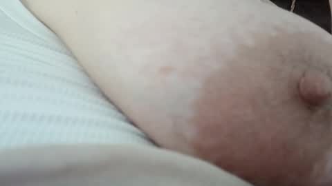 Snapshot of ellajossie chatting on October 2025 06:36:01 AM Ella online show from October 2025 06:36:01 AM