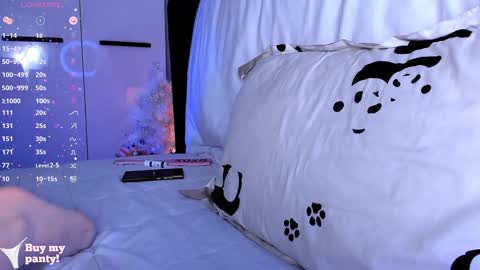 Snapshot of ellamilano chatting on January 2025 04:15:01 PM Ella online show from January 2025 04:15:01 PM