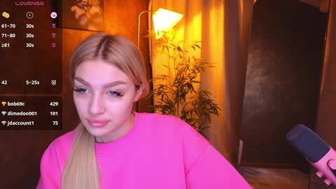 ellamilla online show from January 2025 05:33:02 AM