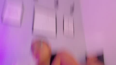 Ella online show from December 2024 08:22:02 AM