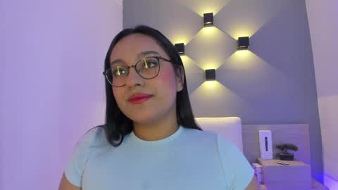 Ella online show from December 2024 05:04:02 AM