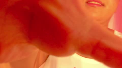 Ella online show from December 2025 12:54:01 PM