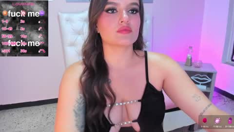 Snapshot of ellarosee_ chatting on February 2025 11:31:01 PM ellarosee_ online show from February 2025 11:31:01 PM