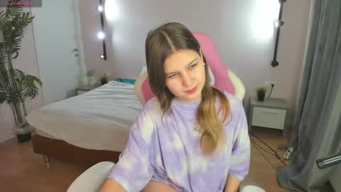 elle_ellise online show from November 2025 01:07:02 AM