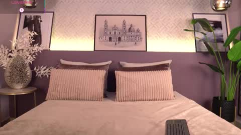 Elle Diane online show from March 2026 12:24:02 AM