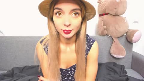 ellen_flow online show from December 2024 05:55:01 PM