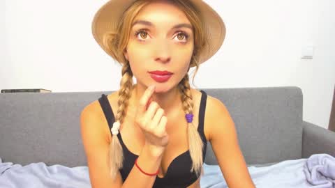 ellen_flow online show from February 2025 11:21:02 PM