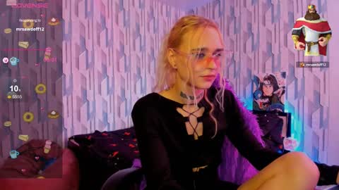 Ellie online show from December 2024 09:50:02 AM