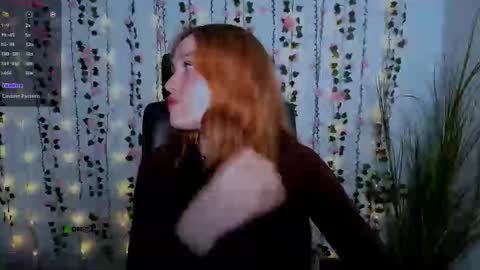 Ellie online show from September 2025 07:46:02 PM