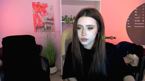 Ellie online show from September 2025 06:53:02 PM