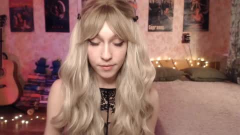 Snapshot of ellie_friendly chatting on January 2025 01:49:01 PM ellie_friendly online show from January 2025 01:49:01 PM