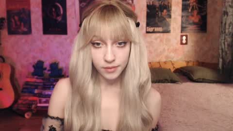 Snapshot of ellie_friendly chatting on February 2025 11:26:01 PM ellie_friendly online show from February 2025 11:26:01 PM