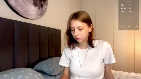 Ellie online show from September 2025 07:07:01 AM