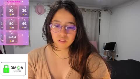 Snapshot of ellie_jones1 chatting on February 2025 03:08:02 AM Ellie online show from February 2025 03:08:02 AM
