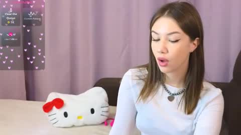 ellie online show from September 2025 07:57:02 PM