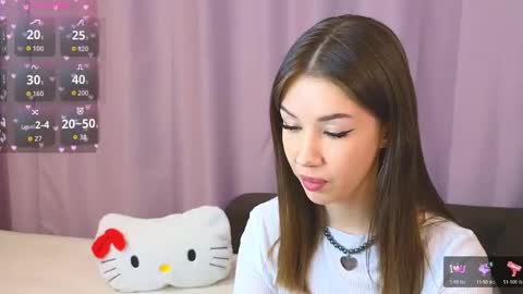 ellie online show from November 2025 07:45:02 PM