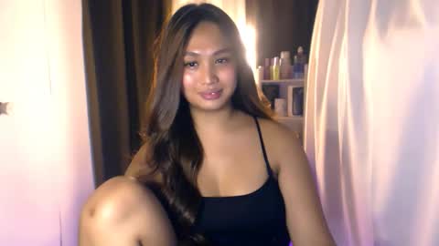 Snapshot of elliecummers chatting on May 2026 05:32:02 PM ellie online show from May 2026 05:32:02 PM