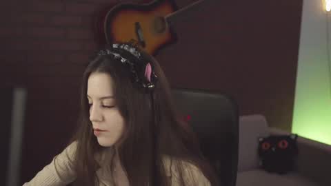 elliecutes online show from February 2025 05:58:01 AM