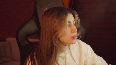 elliecutes online show from February 2025 05:36:02 AM