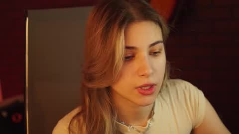 elliecutes online show from February 2025 02:30:01 AM